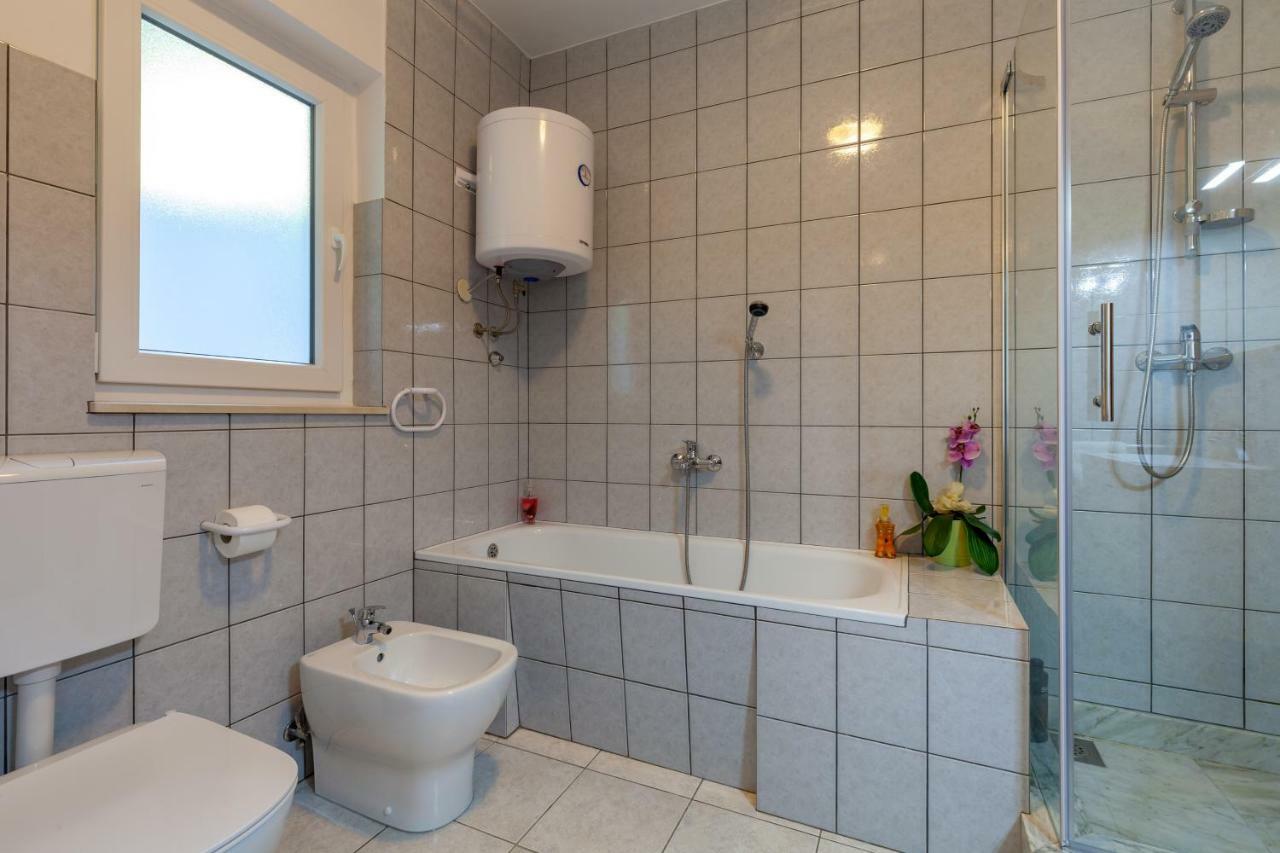 Stela Gornje Sitno Appartement